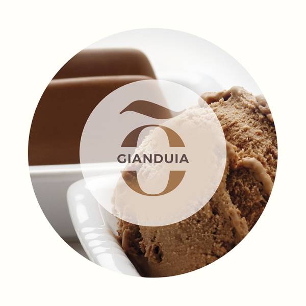 Créme glacée GIANDUIA un fin chocolat à la noisette de Piémont